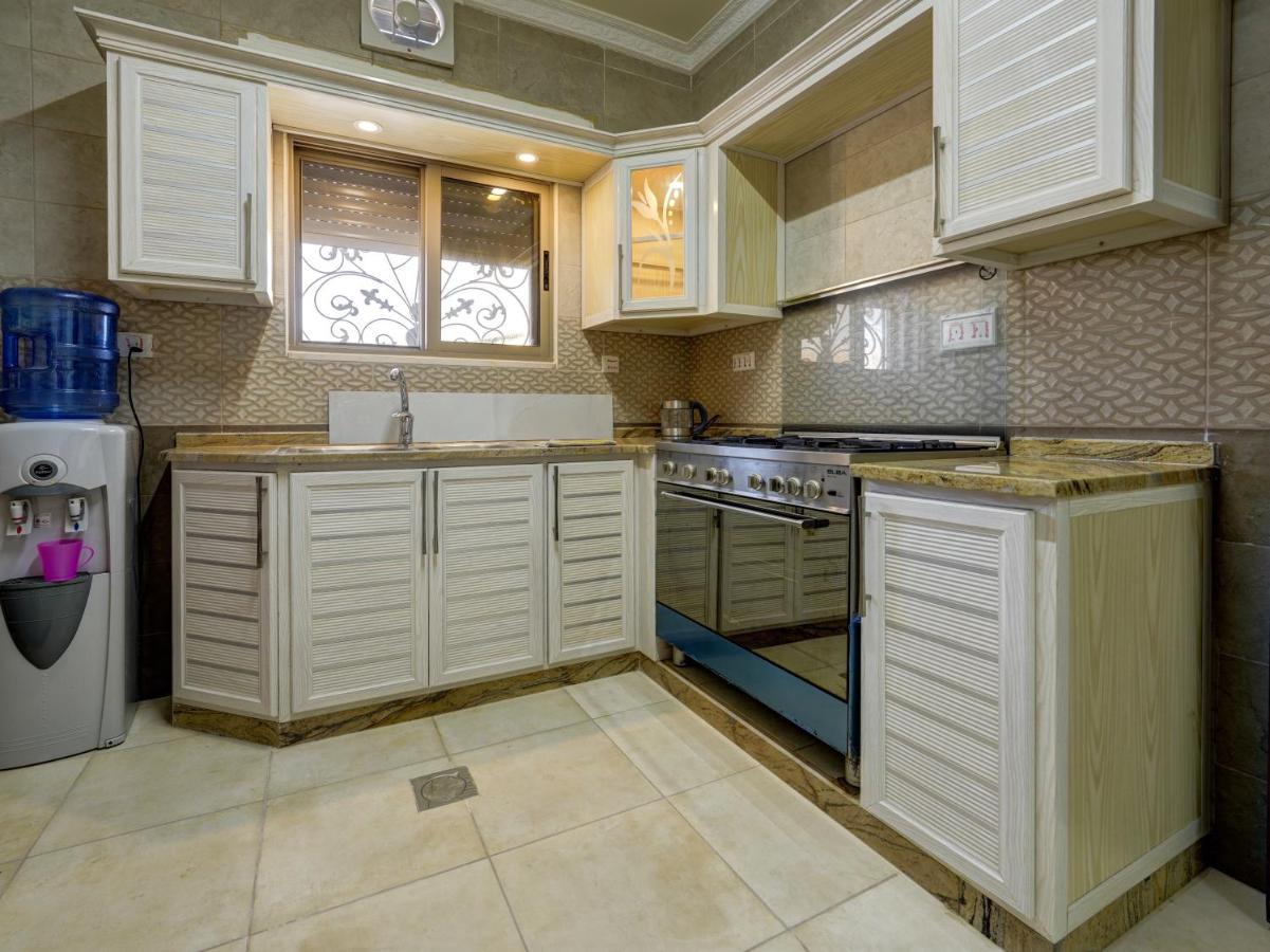 Eng-Murjan Apartment Акаба Екстер'єр фото