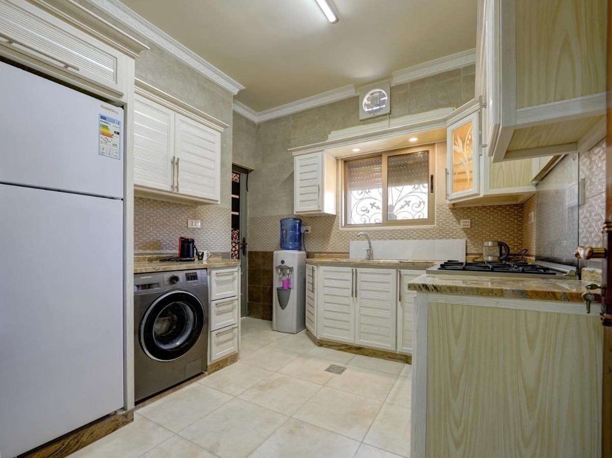 Eng-Murjan Apartment Акаба Екстер'єр фото