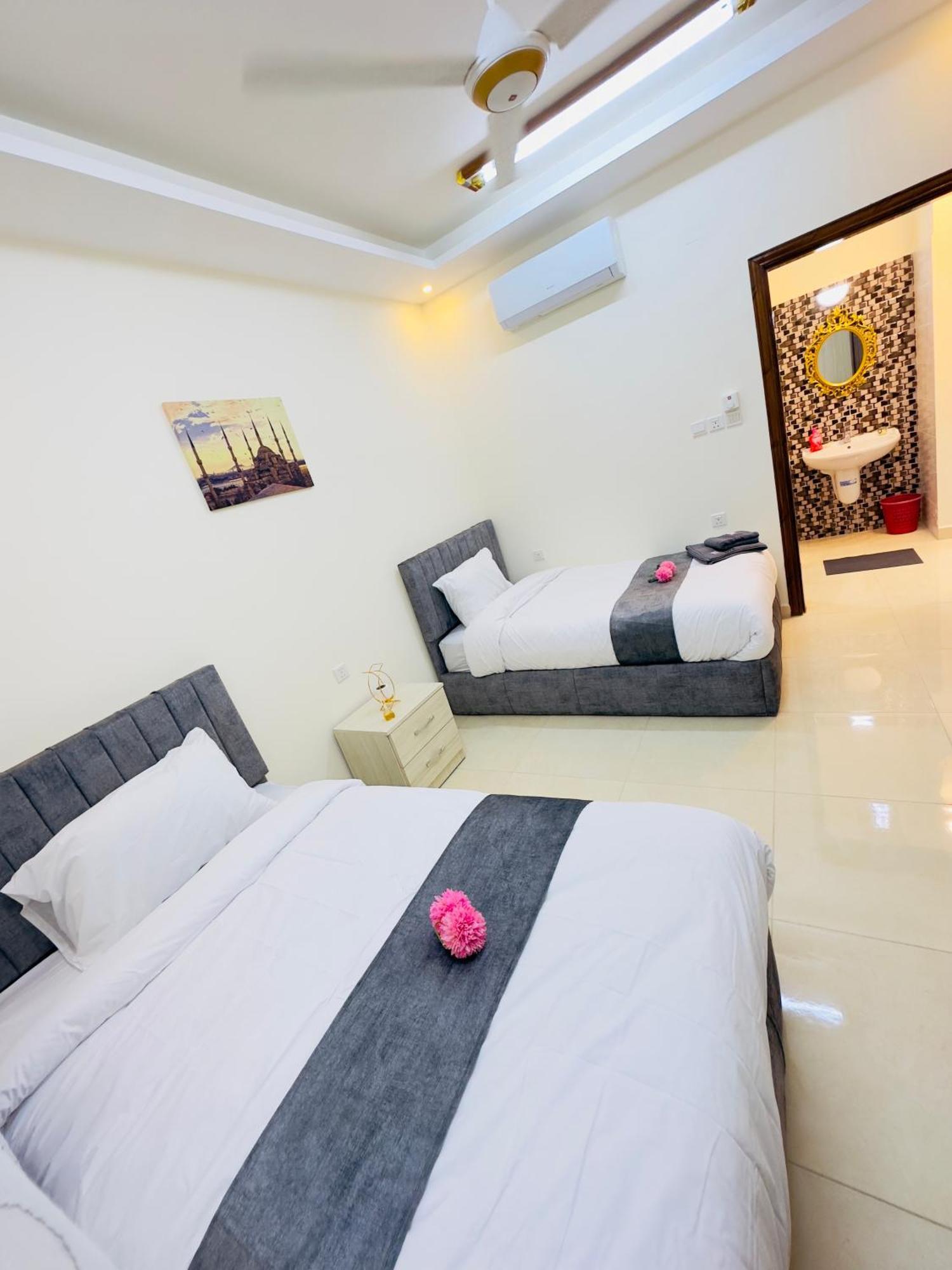 Eng-Murjan Apartment Акаба Екстер'єр фото